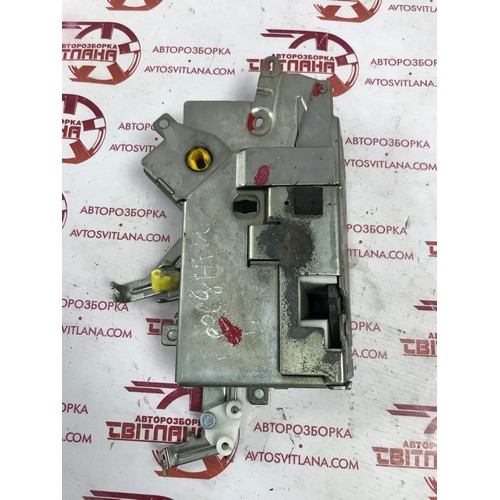 Замок дверей зсувних лівих Ford Transit 2006-2014 YC1AD26413AK